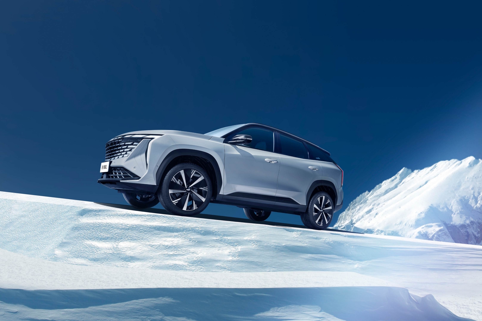 2024款吉利博越1.5t suv 