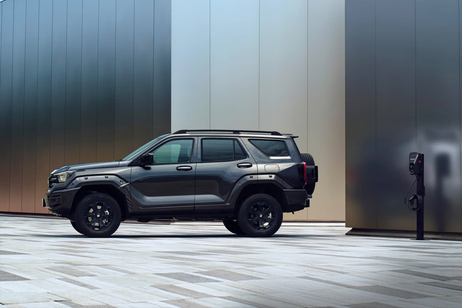 2024款坦克400hi4-t suv