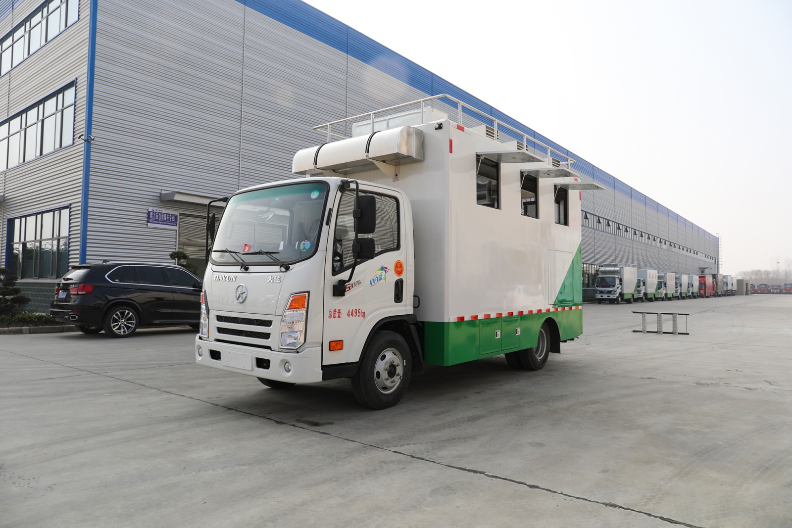 大运奥普力国六云内126马力移动餐车 