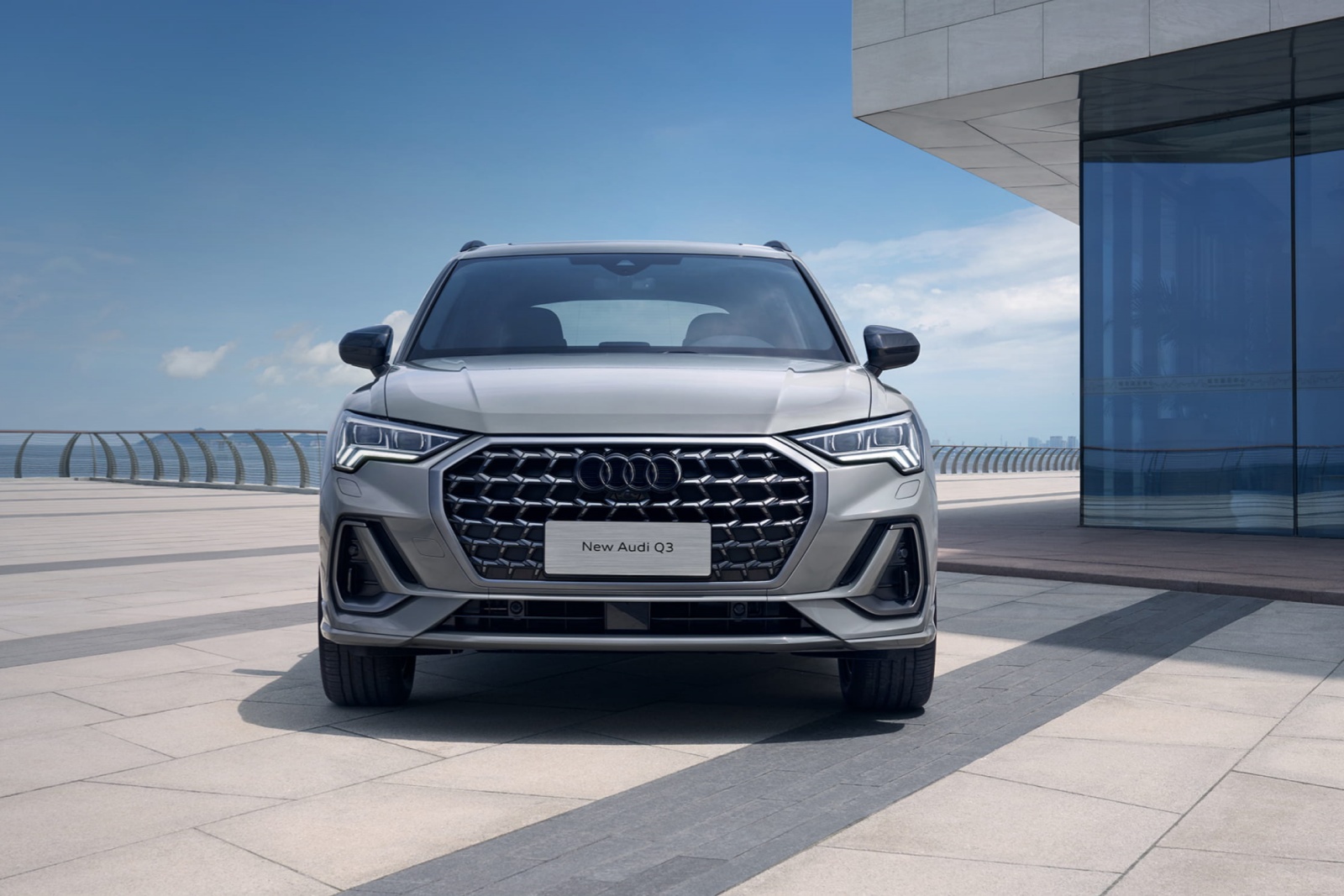 2024奥迪q3 35 tfsi 进取致雅型
