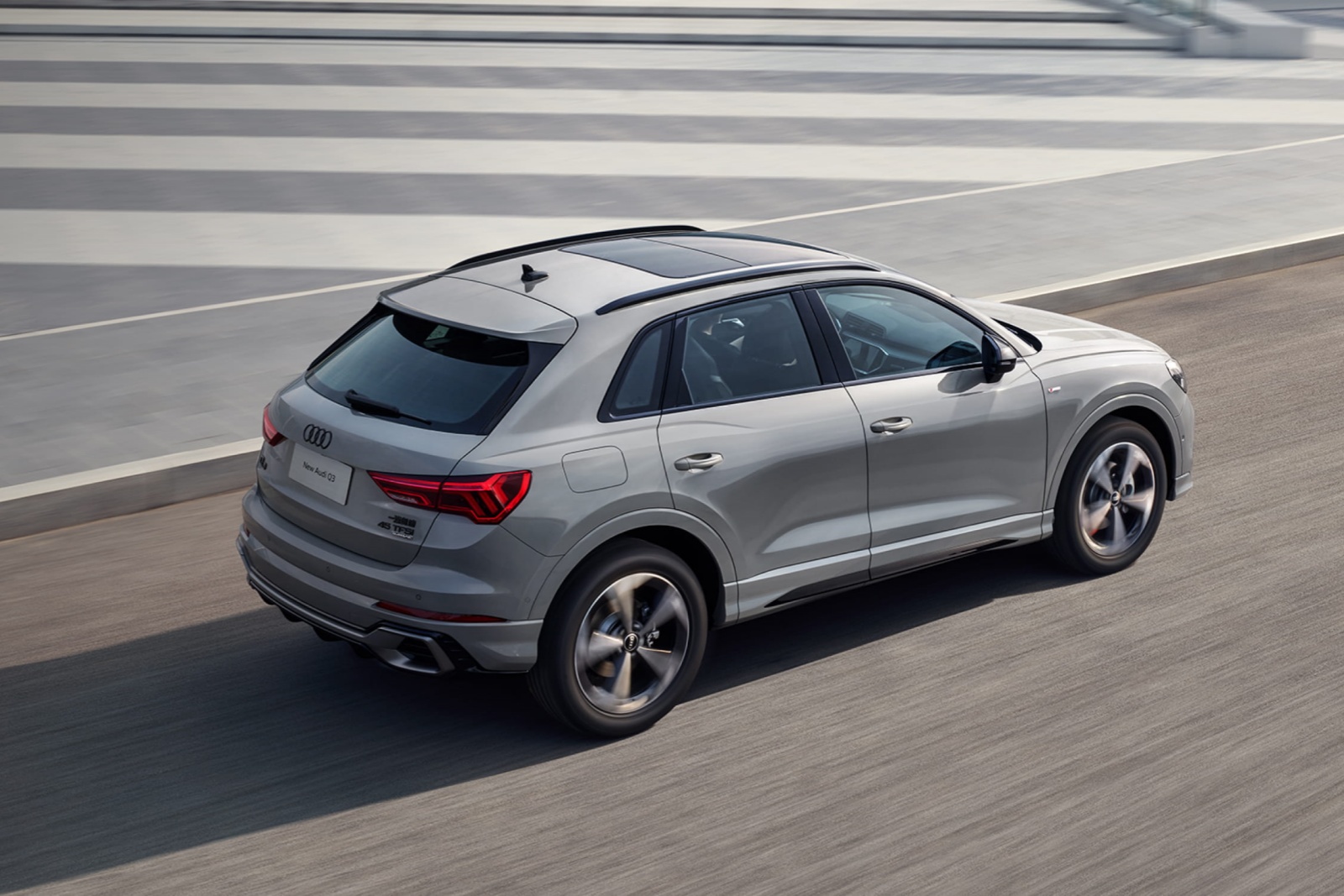 2024奥迪q3 35 tfsi 进取致雅型
