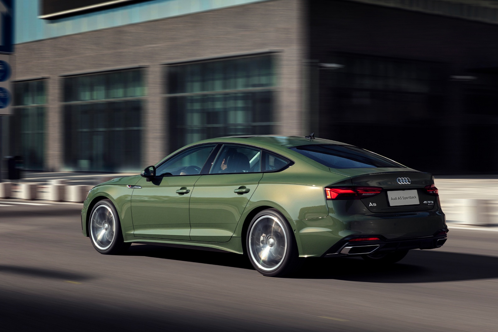 2024款 奥迪a5 sportback 40 tfsi 时尚动感型